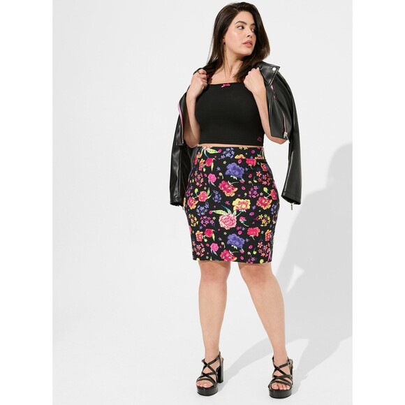 NWT Torrid 5X Betsey Johnson Foxy Knit Cropped Tank & Mini Foxy Skirt Set of 2 - Picture 2 of 13